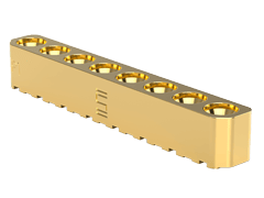 Magnum RF®联动、多端口SMPM模块，标准表面安装